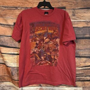 Marvel Secret Wars T Shirt Large Red Mad Engine Distressed Comic Book Cover